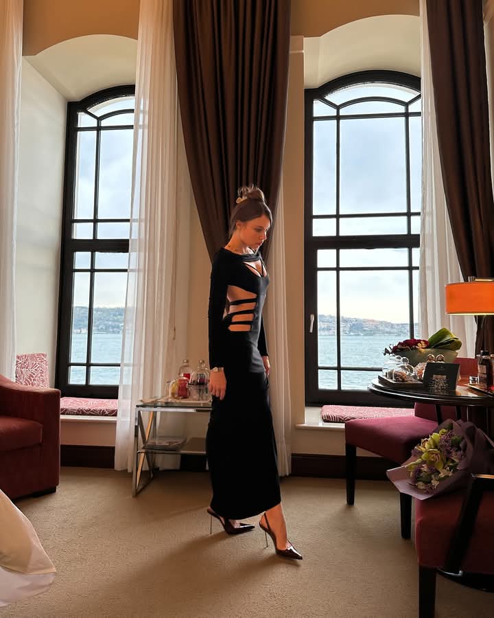 Xenia Tchoumitcheva Xenia Tchoumitcheva