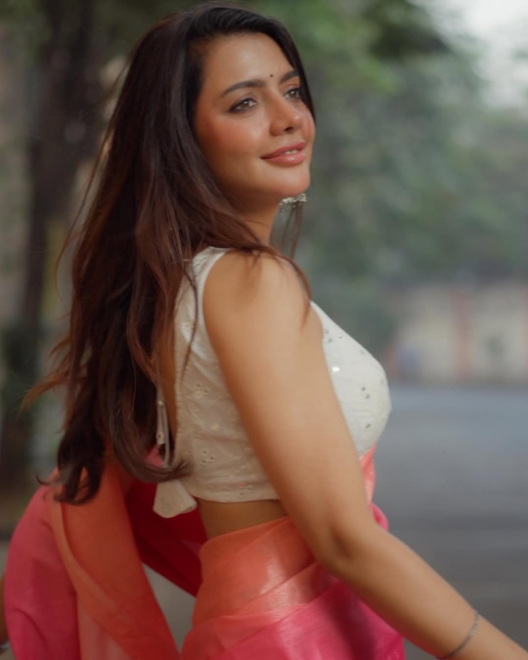 Ruhi Singh Ruhi Singh