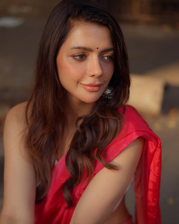 Ruhi Singh Ruhi Singh