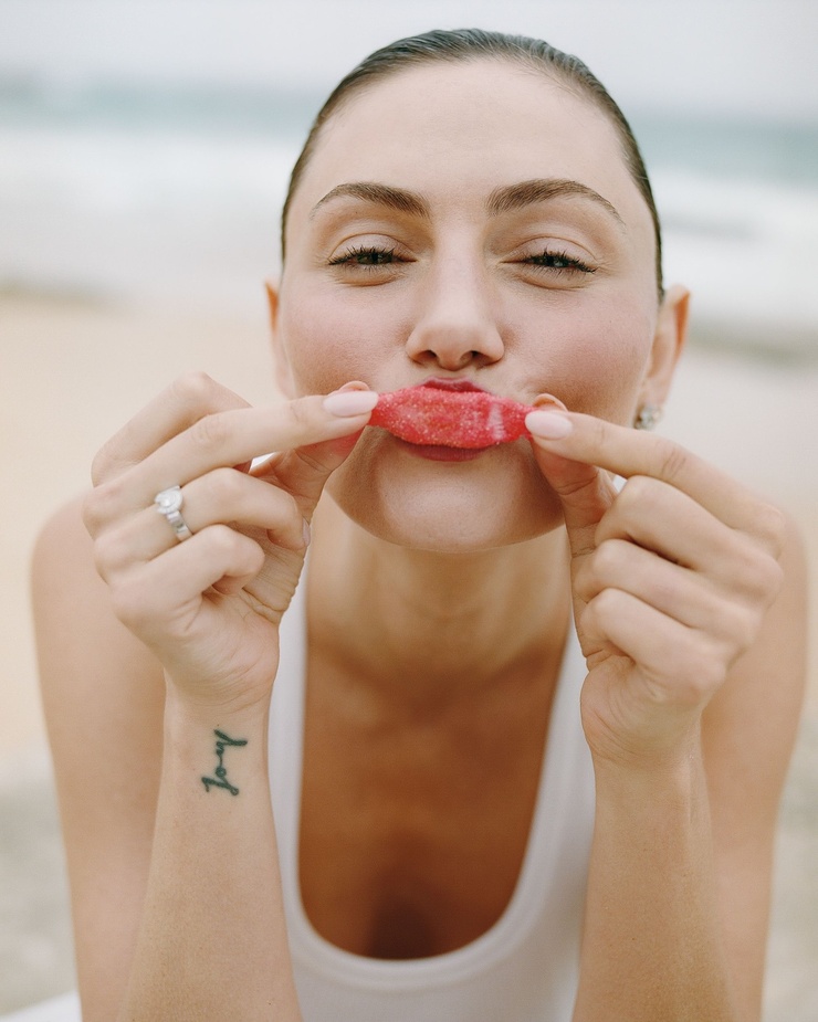 Phoebe Tonkin