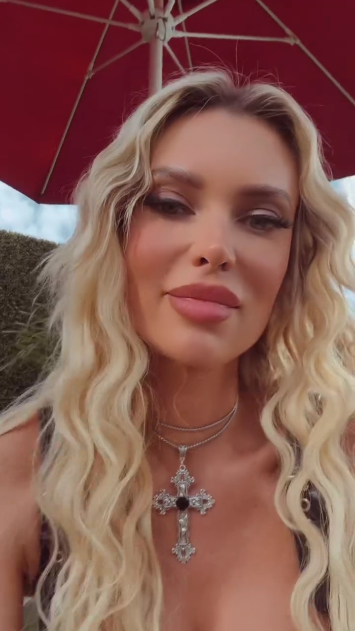 Kat Nova