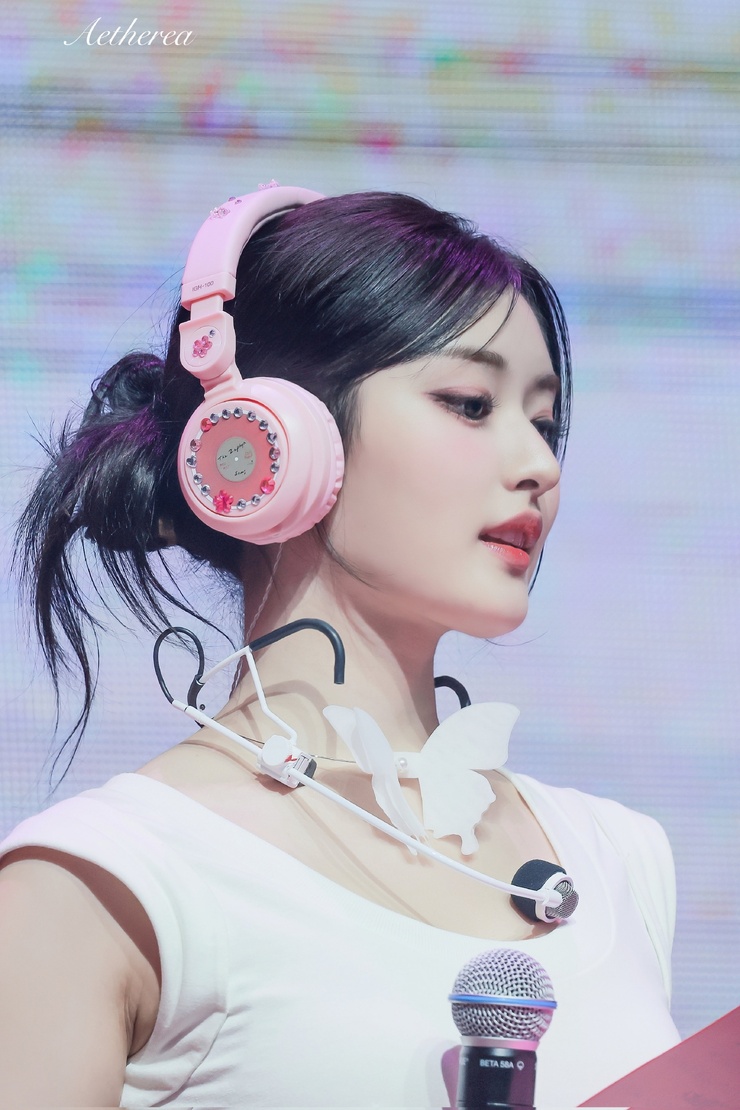 Athena Yang