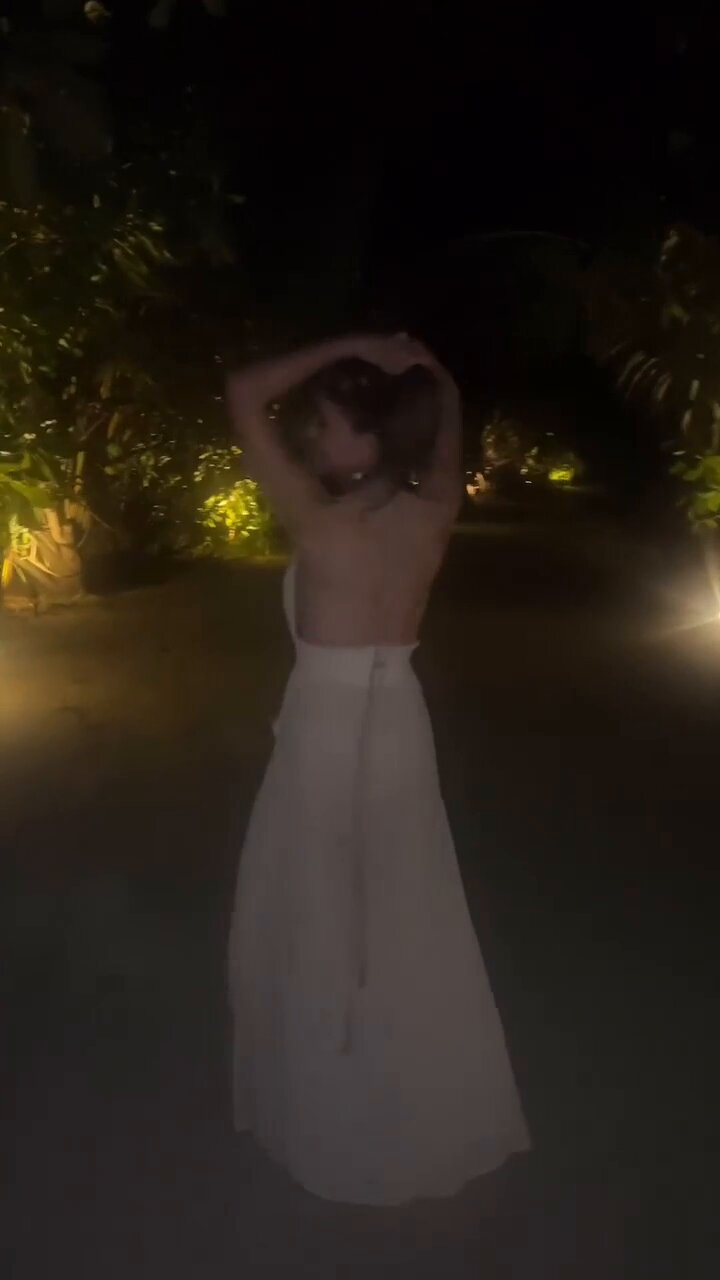Elizabeth Hurley