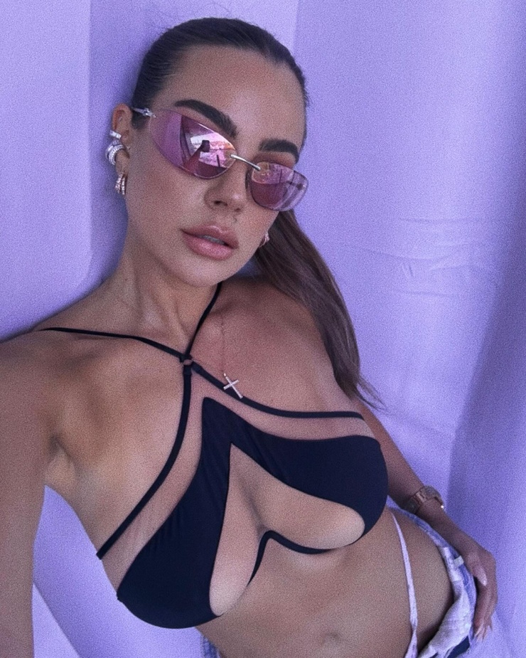 Nadine Mirada