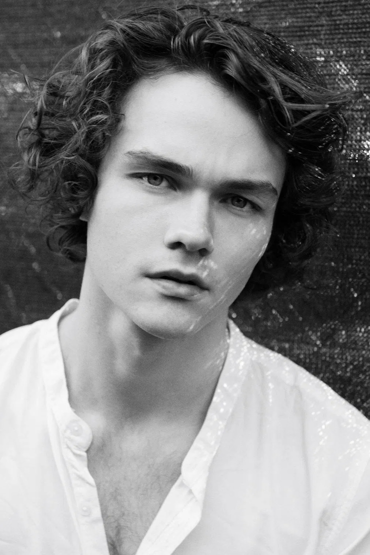 Levi Miller