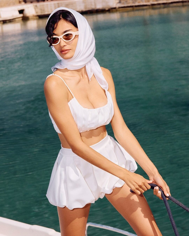 Kelly Gale