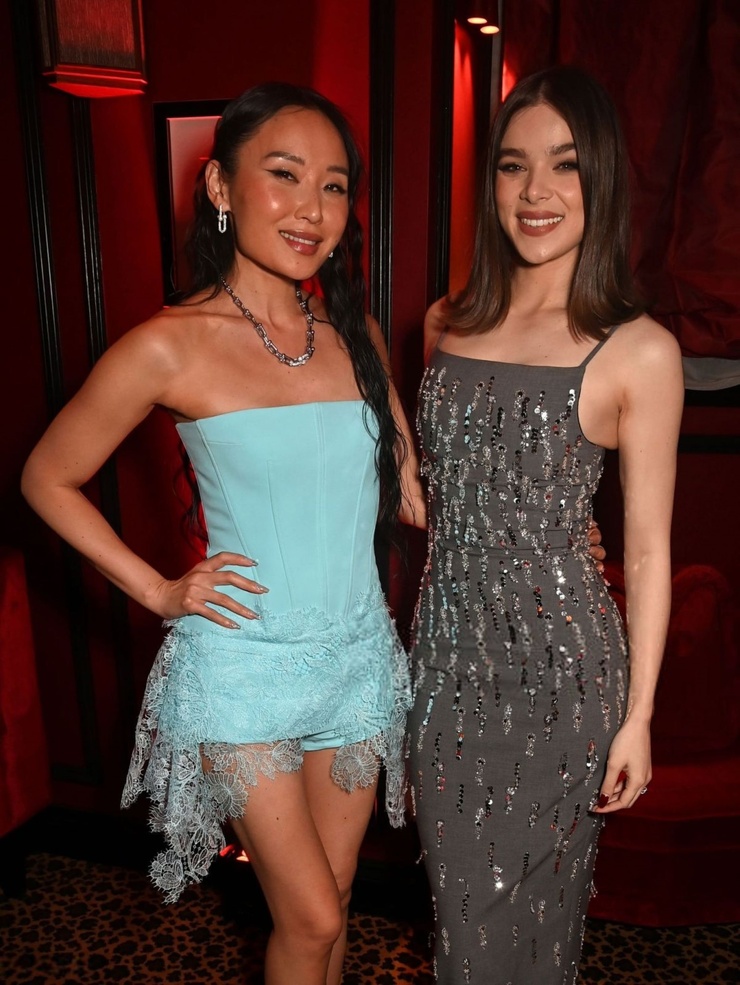 Hailee Steinfeld Hailee Steinfeld