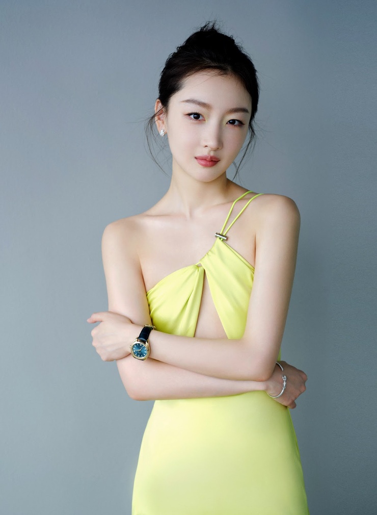 Dongyu Zhou