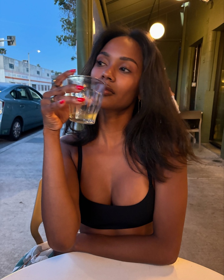 Alie Davis