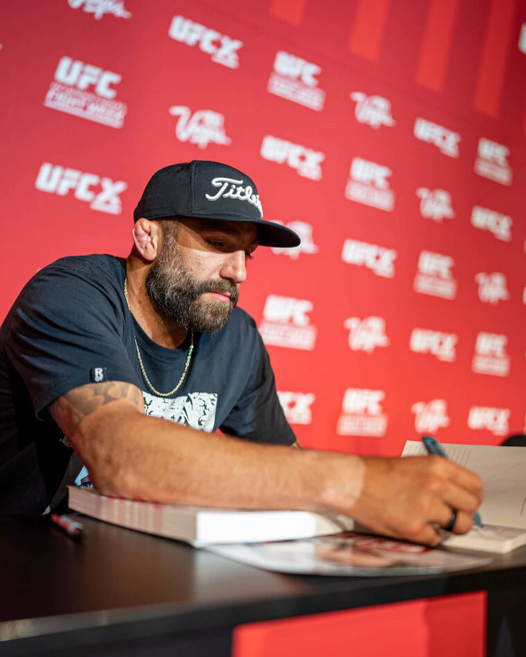 Michael Chiesa