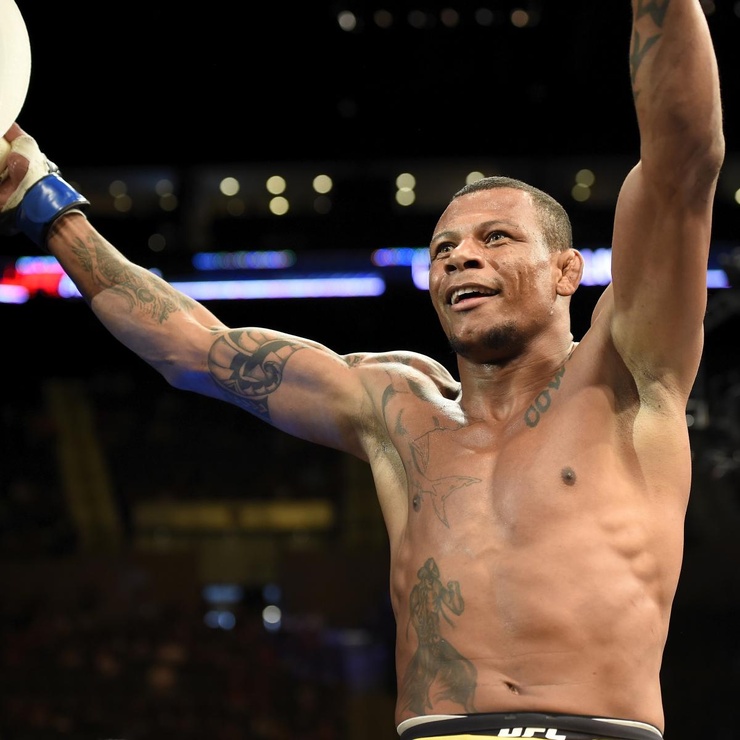 Alex Oliveira