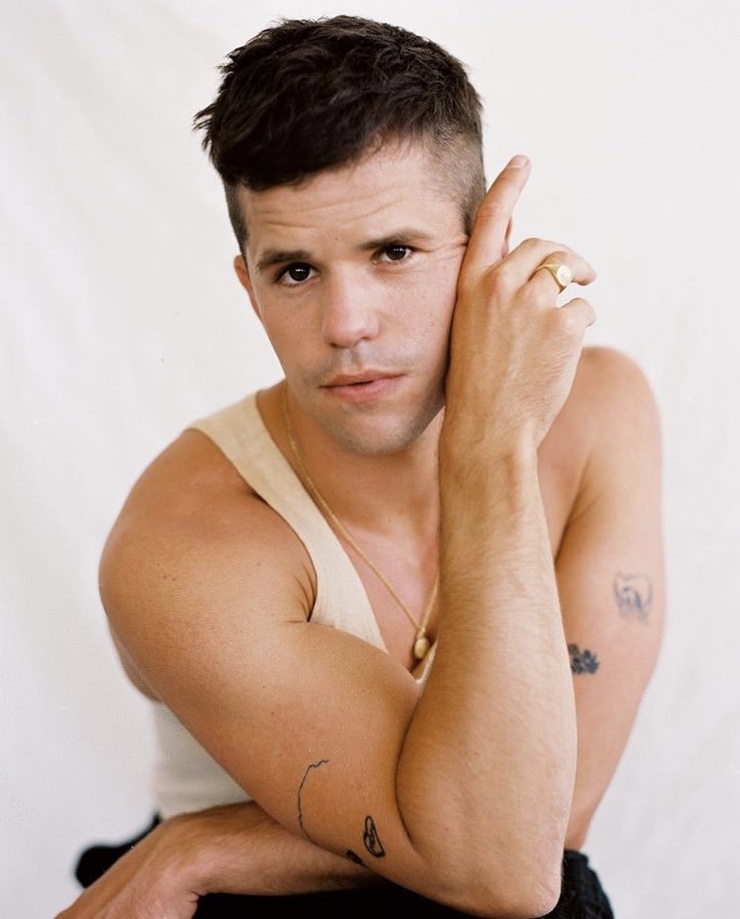 Charlie Carver