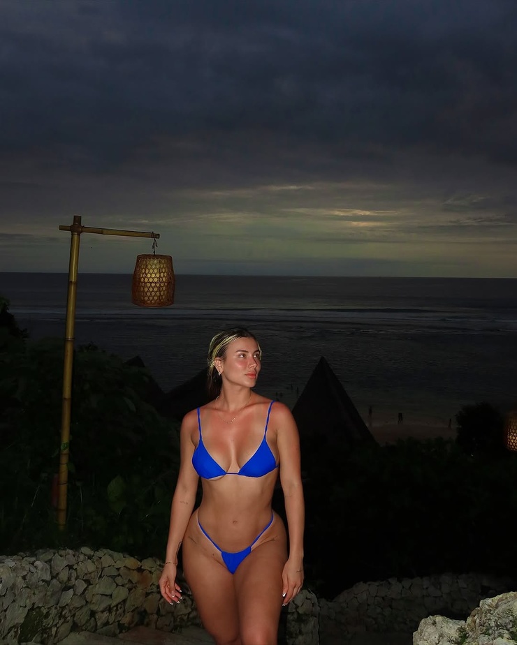 Laura Isabela Leon