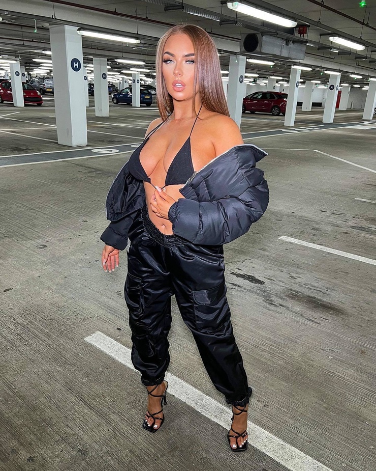 Demi Jones Demi Jones