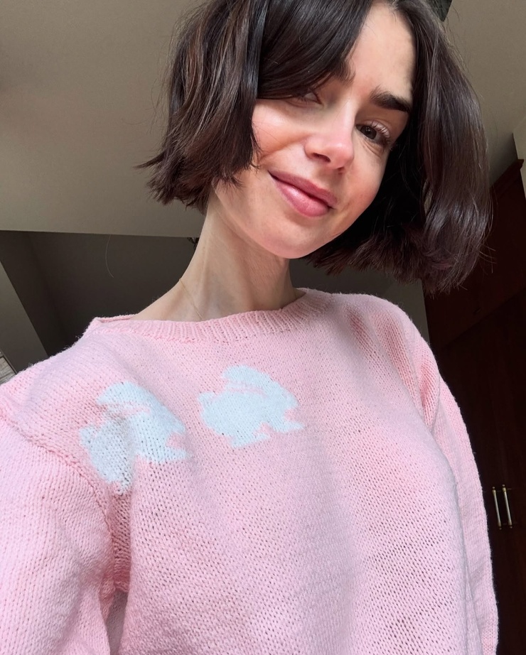 Lily Collins
