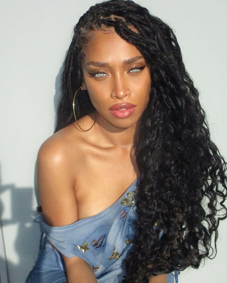 Idania Hopkin