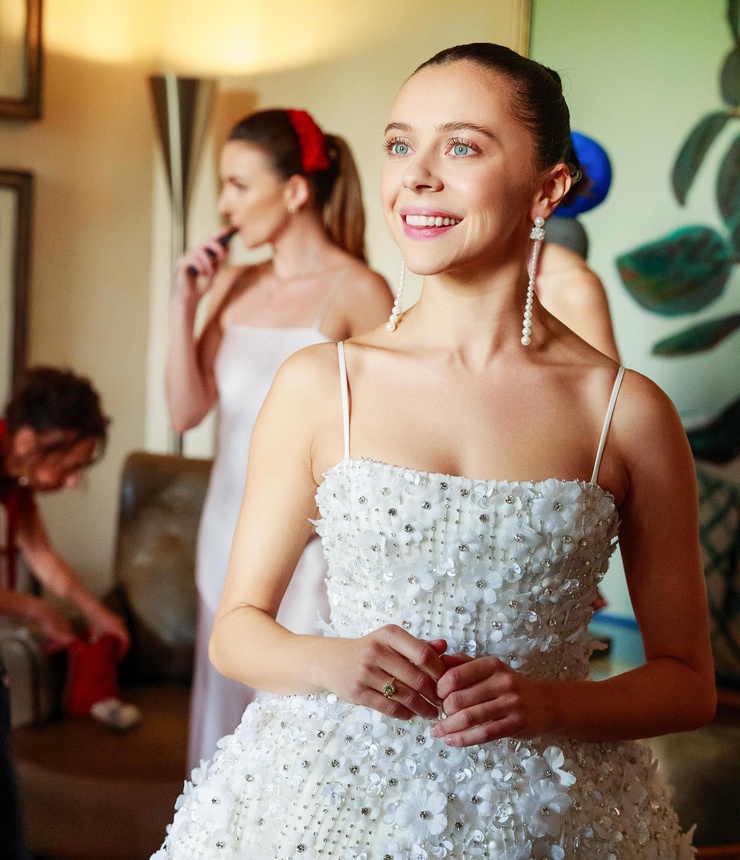 Bel Powley Bel Powley