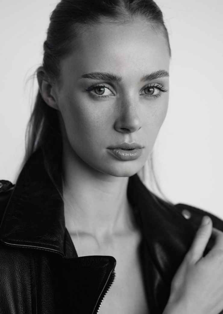 Dara Saklakova Dara Saklakova