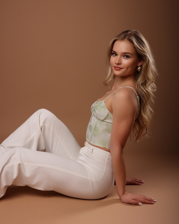 Veronika Miller Veronika Miller