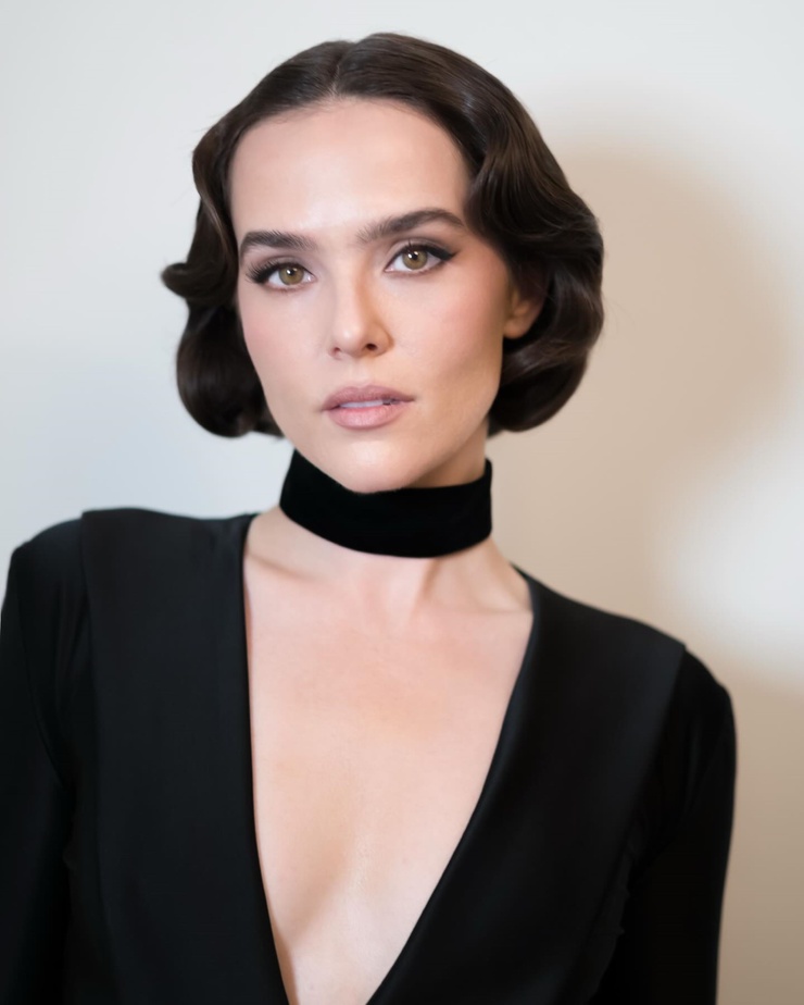 Zoey Deutch