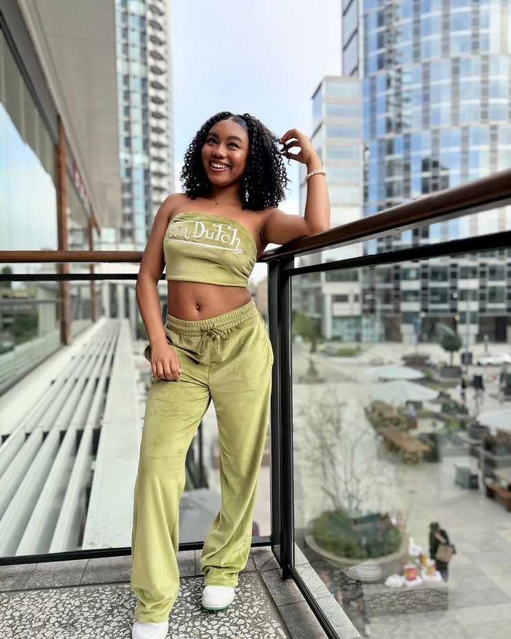Sydney Thomas