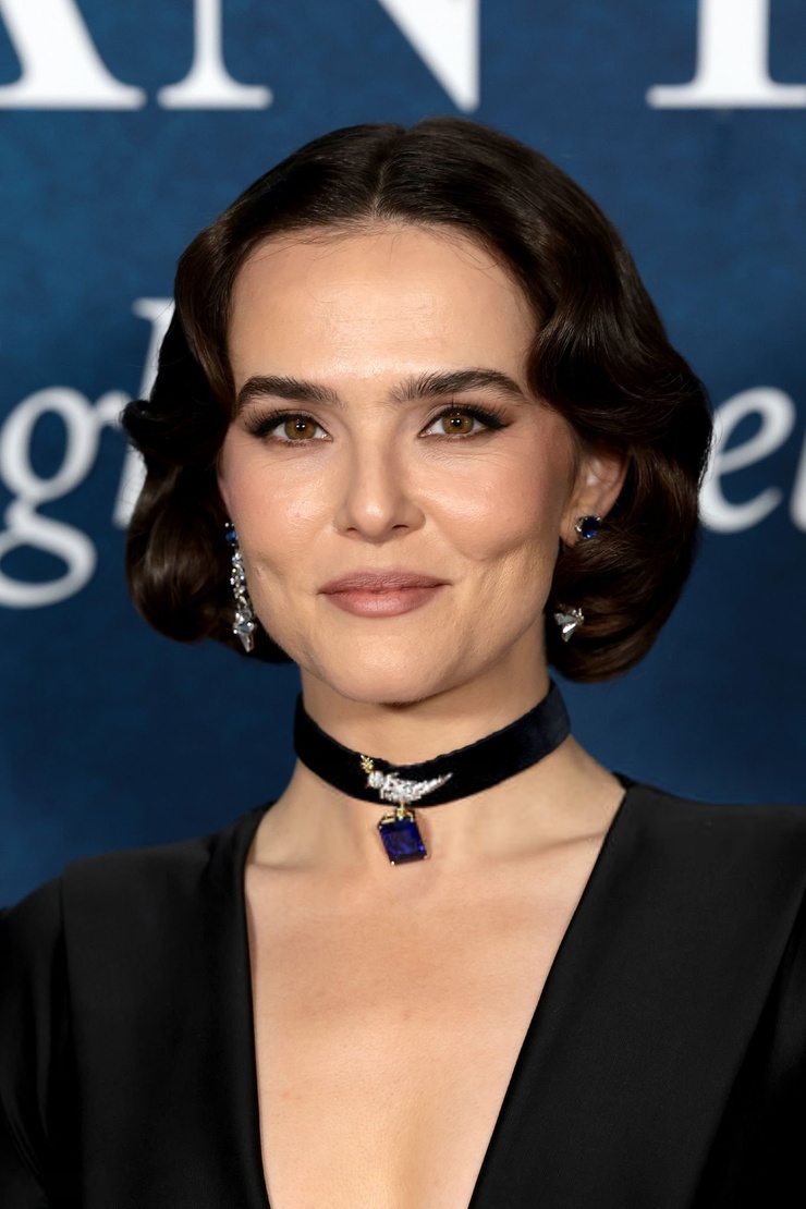 Zoey Deutch