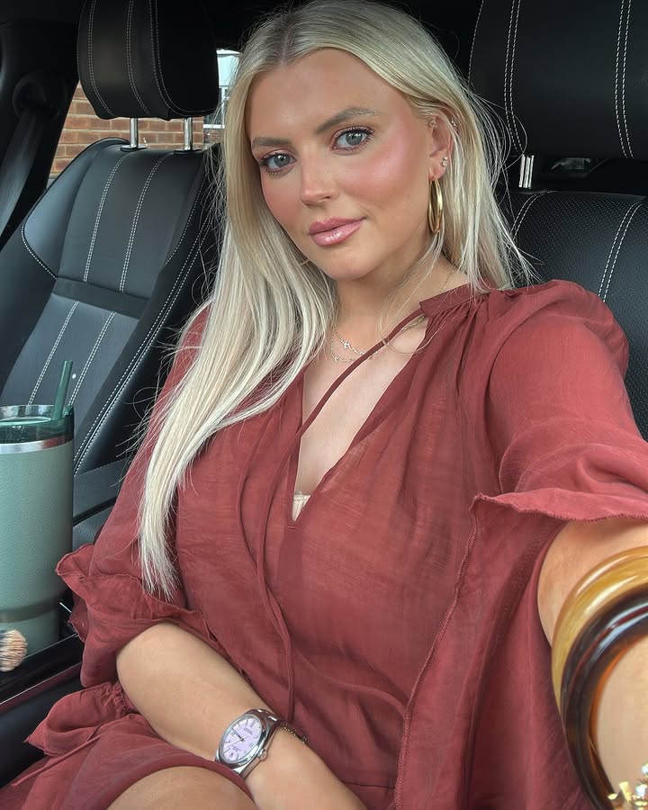 Lucy Fallon