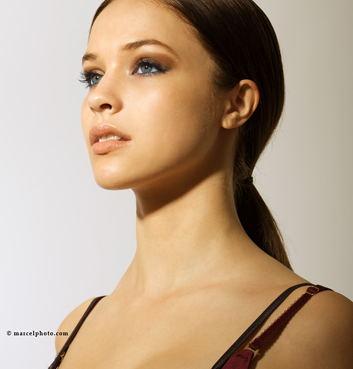 Alexis Knapp Alexis Knapp
