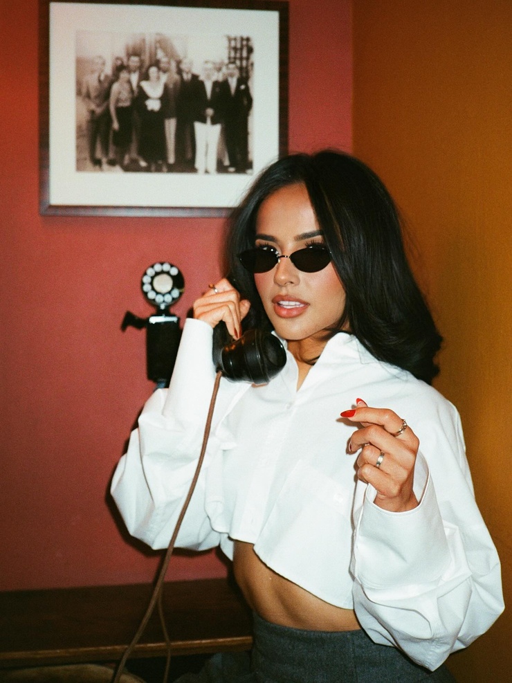 Becky G.