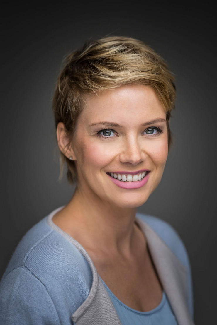 Andrea Osvárt Andrea Osvárt