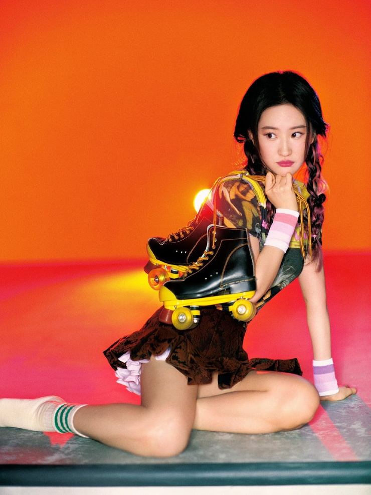 Yifei Liu