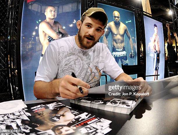 Dustin Hazelett