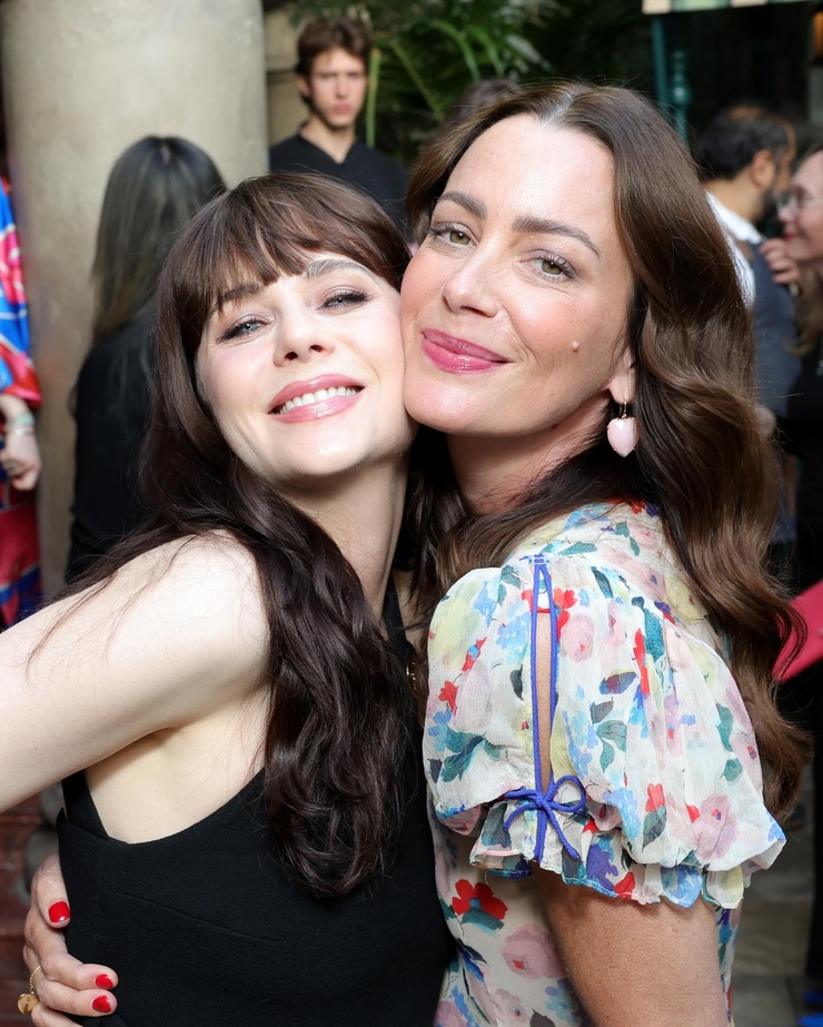 Zooey Deschanel Zooey Deschanel