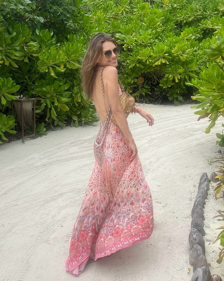 Elizabeth Hurley