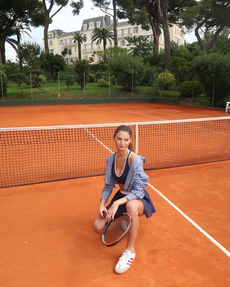 Carina Zavline