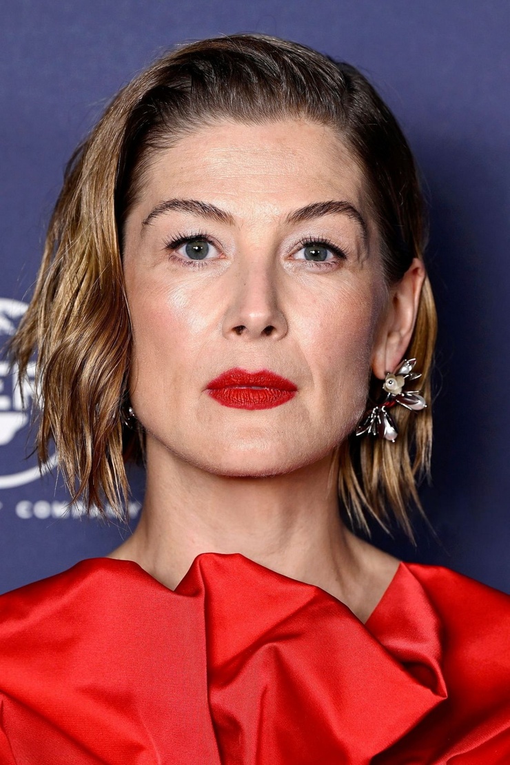 Rosamund Pike