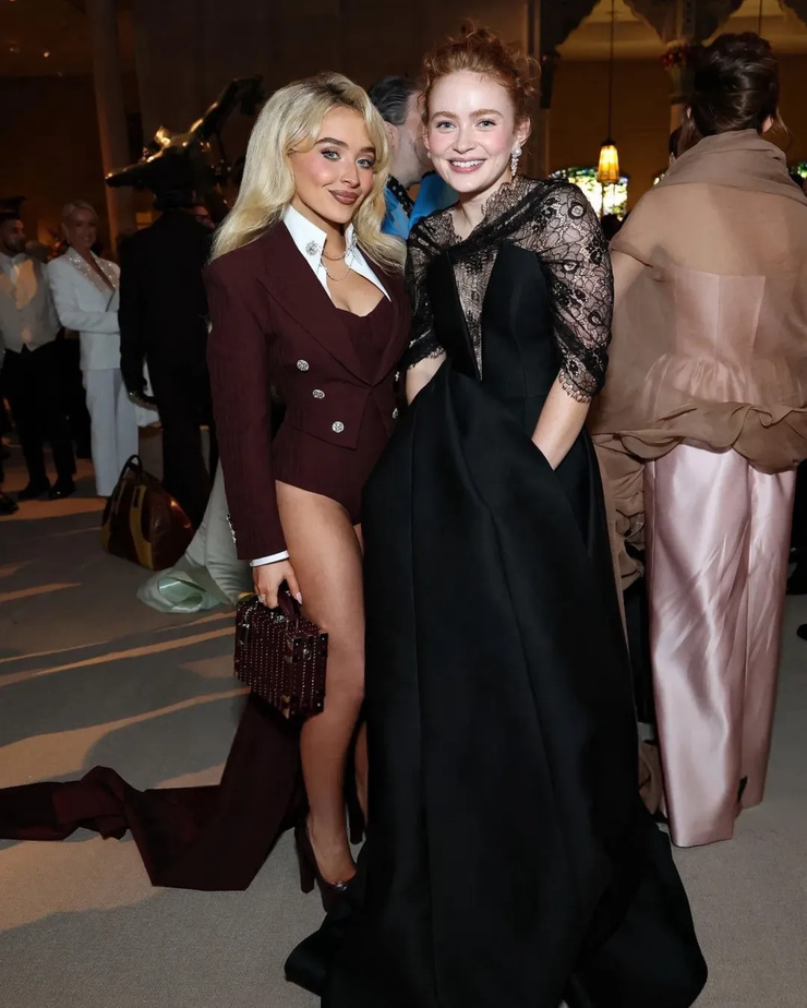 Sabrina Carpenter Sabrina Carpenter
