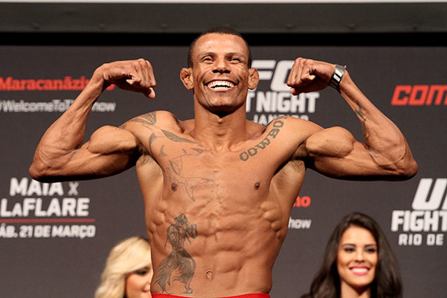 Alex Oliveira