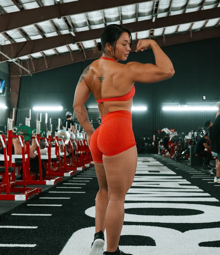 Leigh Laurel