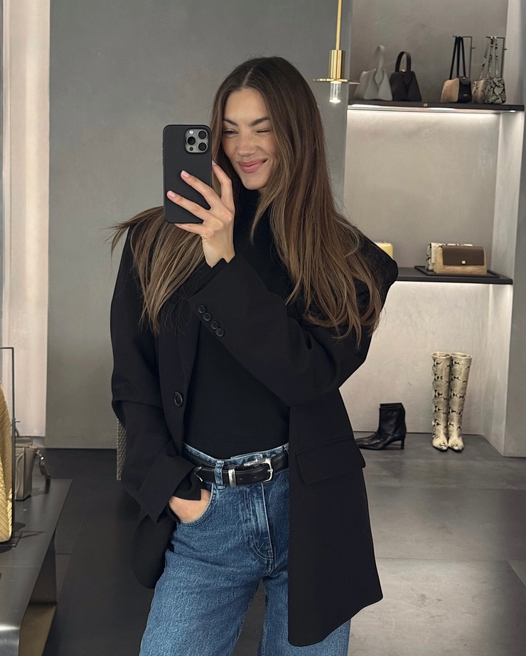 Lorena RAE