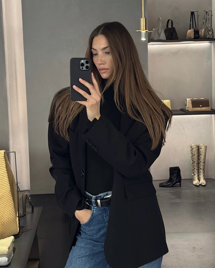 Lorena RAE