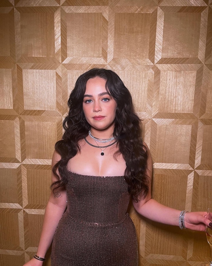 Mary Mouser Mary Mouser