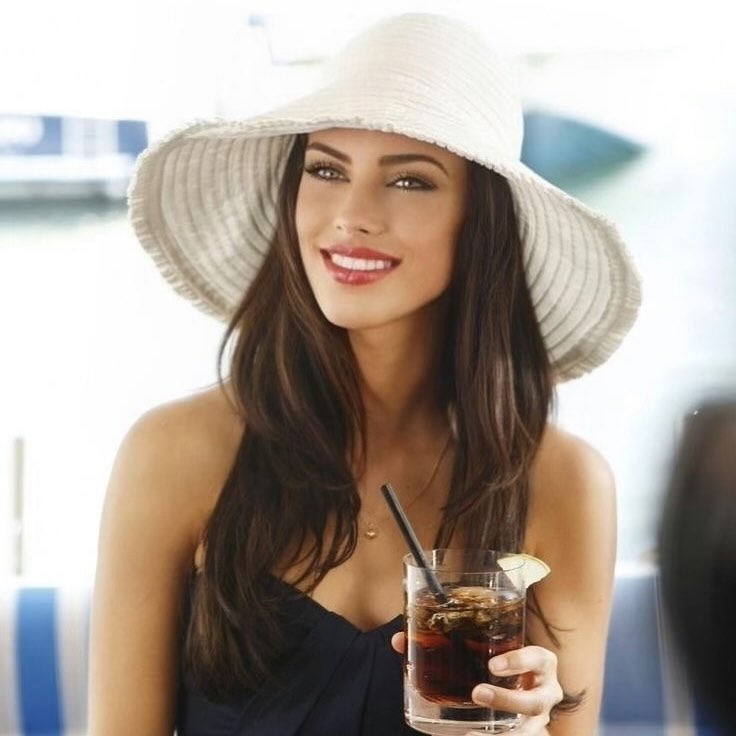 Jessica Lowndes