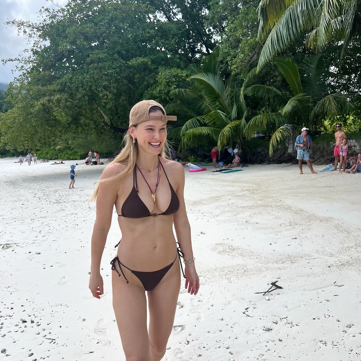 Bar Refaeli