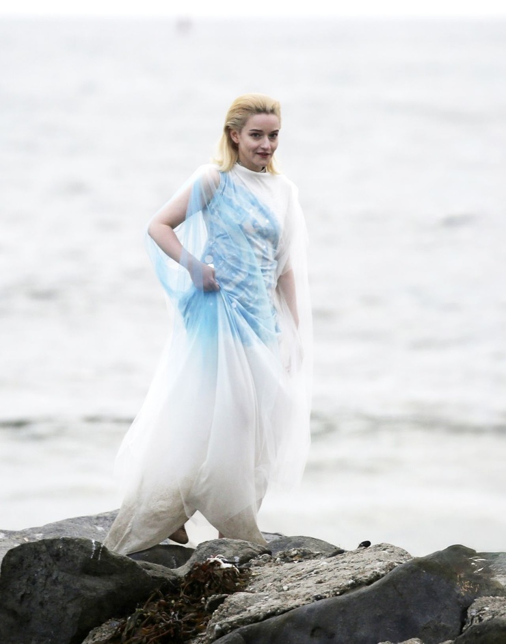 Julia Garner