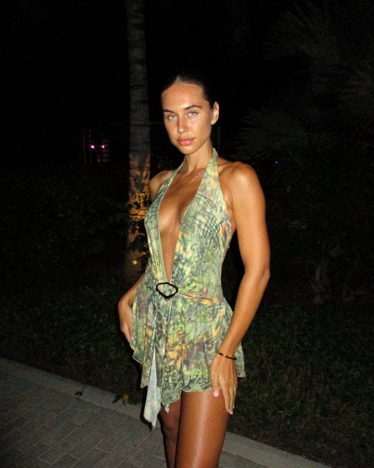 Brit Manuela (model)