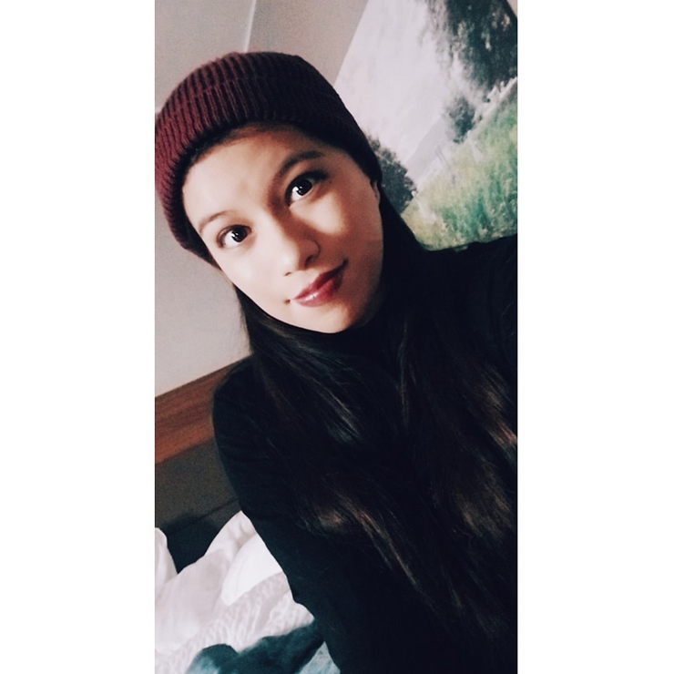 Nicole 