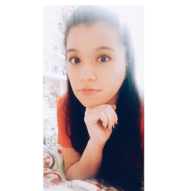 Nicole 