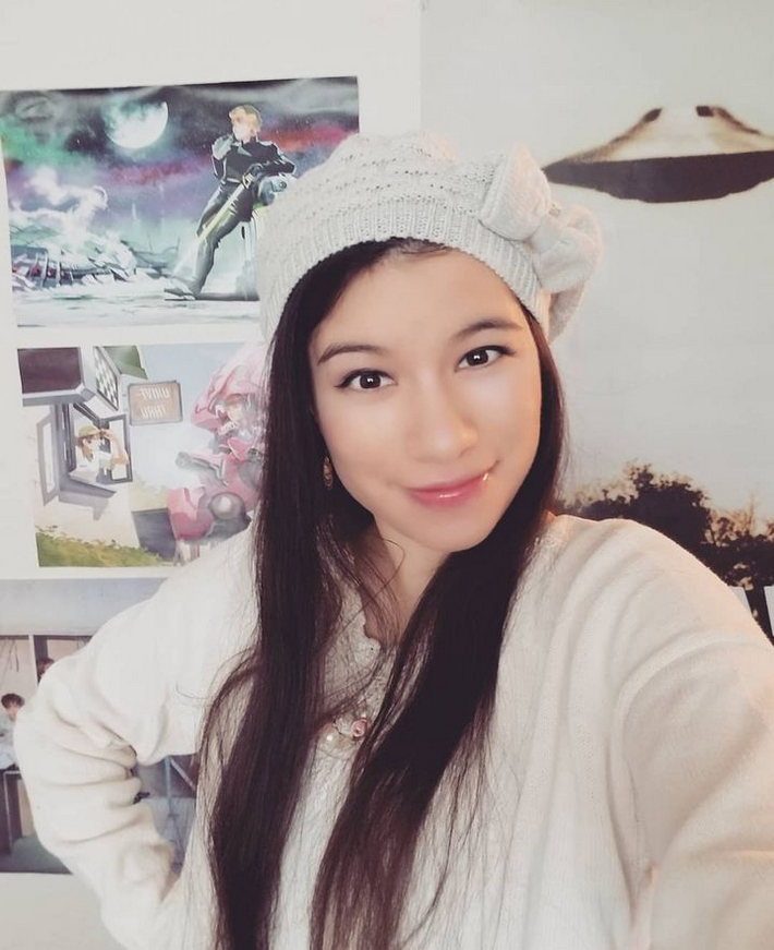 Nicole 