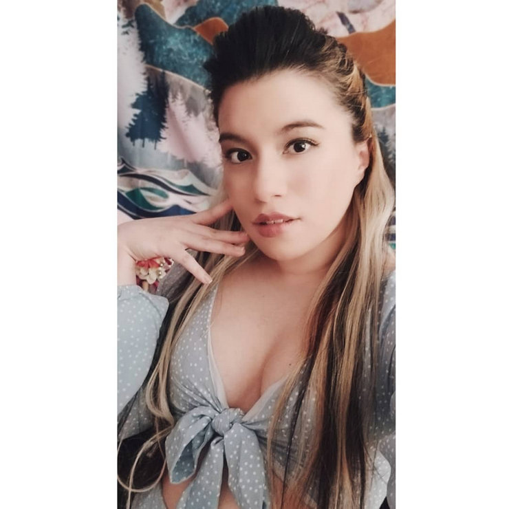 Nicole 